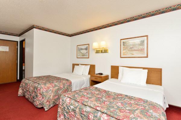 Americas Best Value Inn & Suites Clear Lake מראה חיצוני תמונה